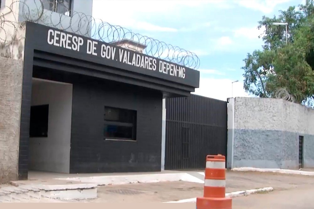 Duas mulheres são presas após tentativa de entrar com drogas no presídio em Valadares