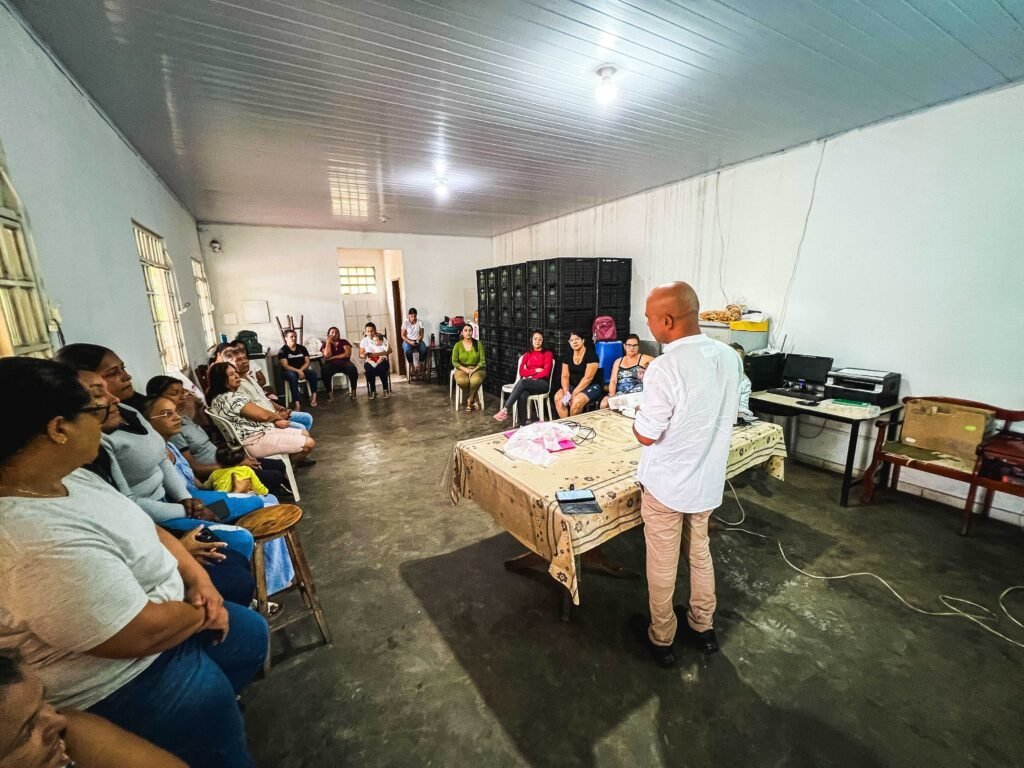 Prefeitura fortalece laços com associações da agricultura familiar em prol do associativismo